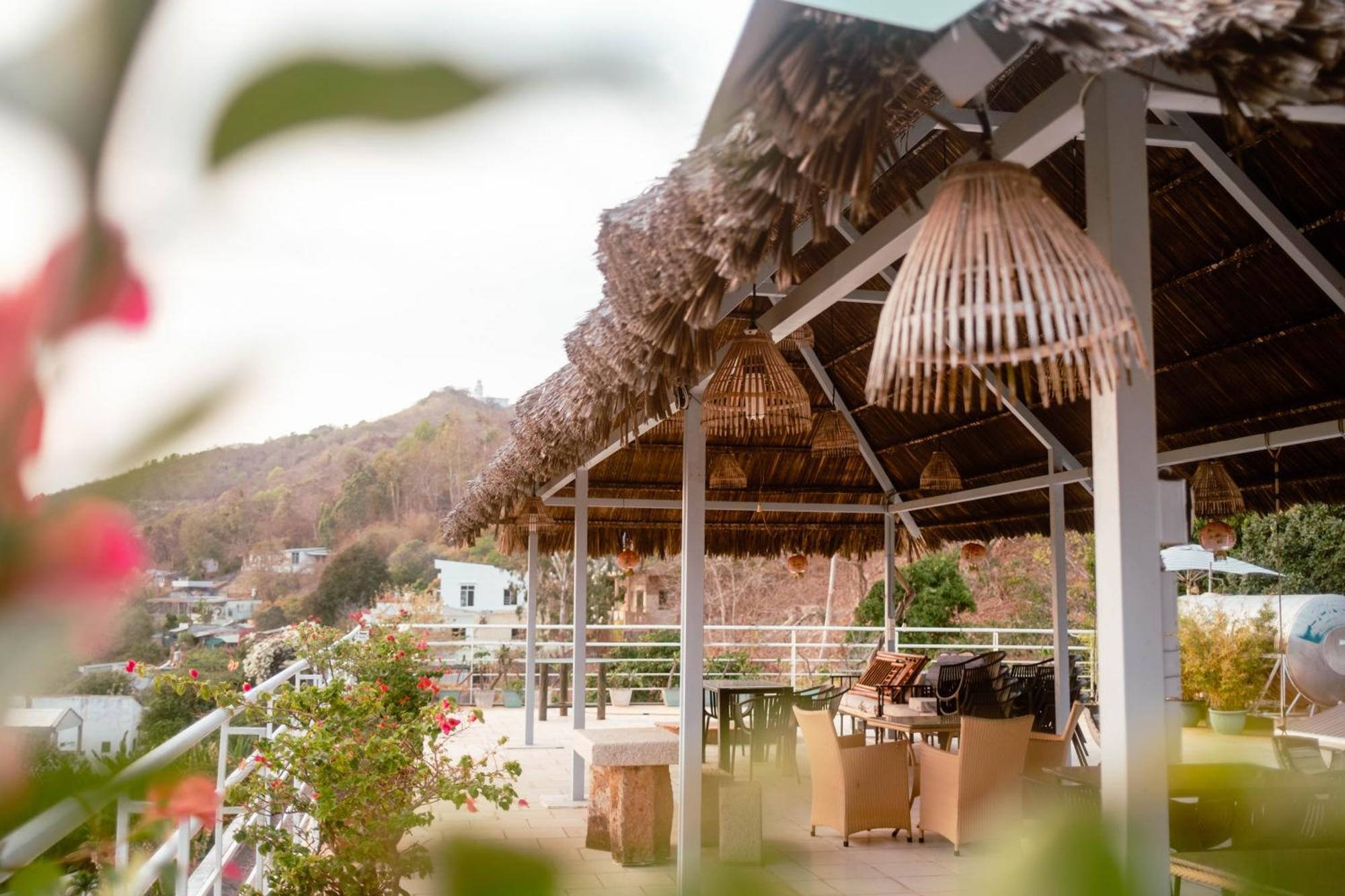 Ananas Beach Hotel ブンタオ エクステリア 写真