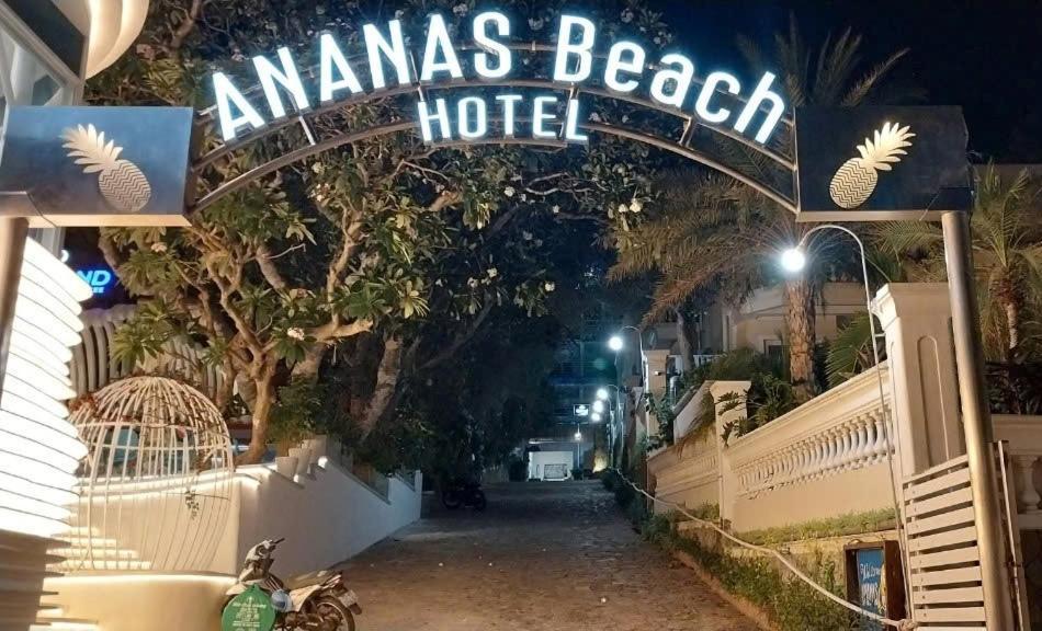 Ananas Beach Hotel ブンタオ エクステリア 写真